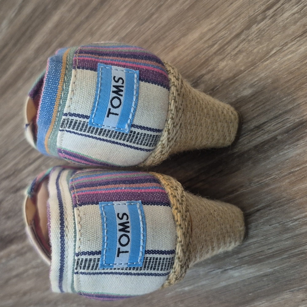 Toms Blue and Pink Espadrilles Casual Comfort 5.5 Wedges